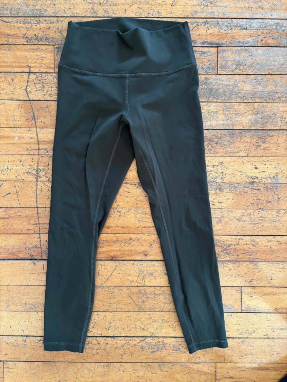 Lululemon Wunder Train Leggings - size 8